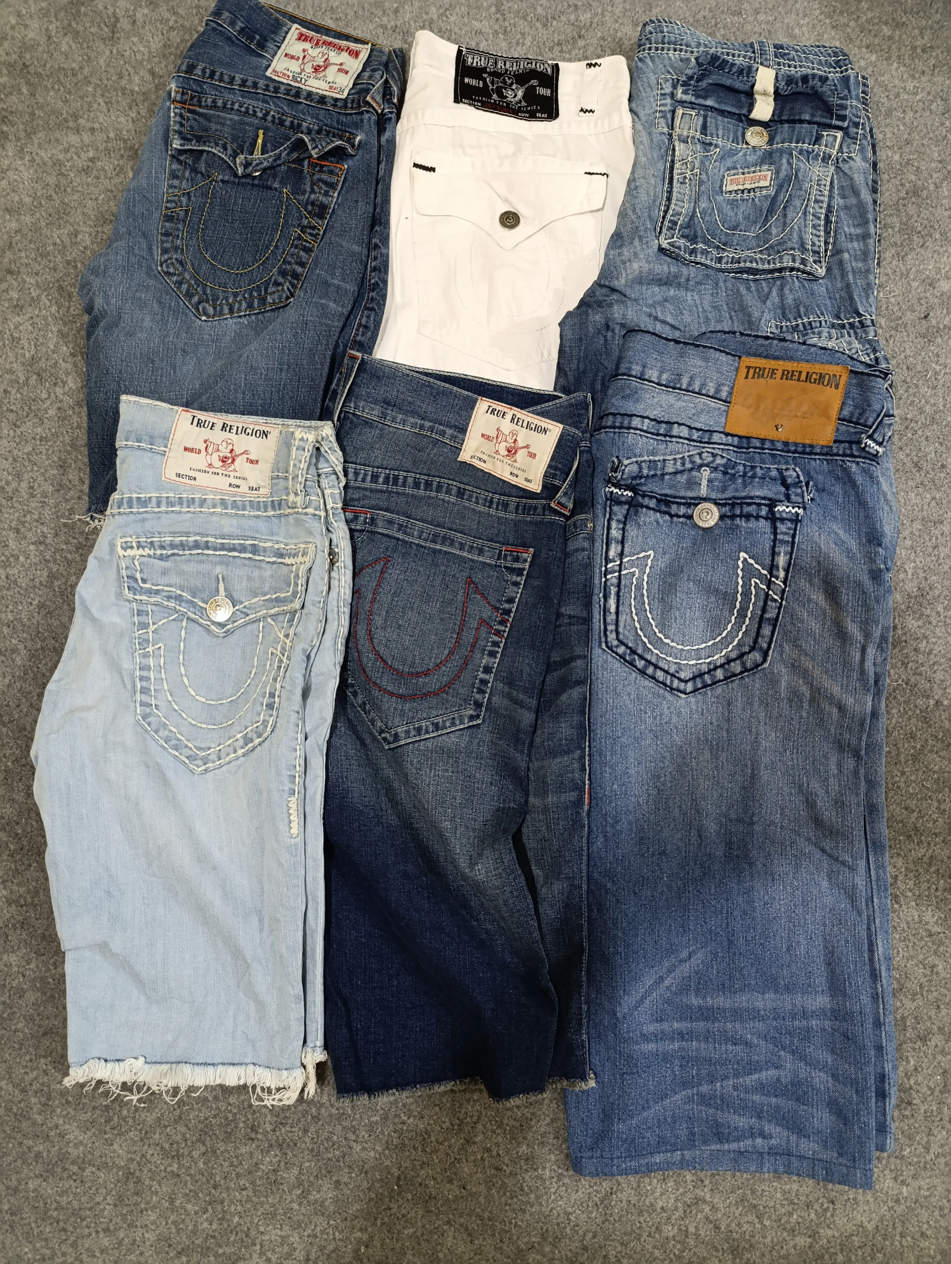 HD058 Men's True Religion Shorts - 24 pcs