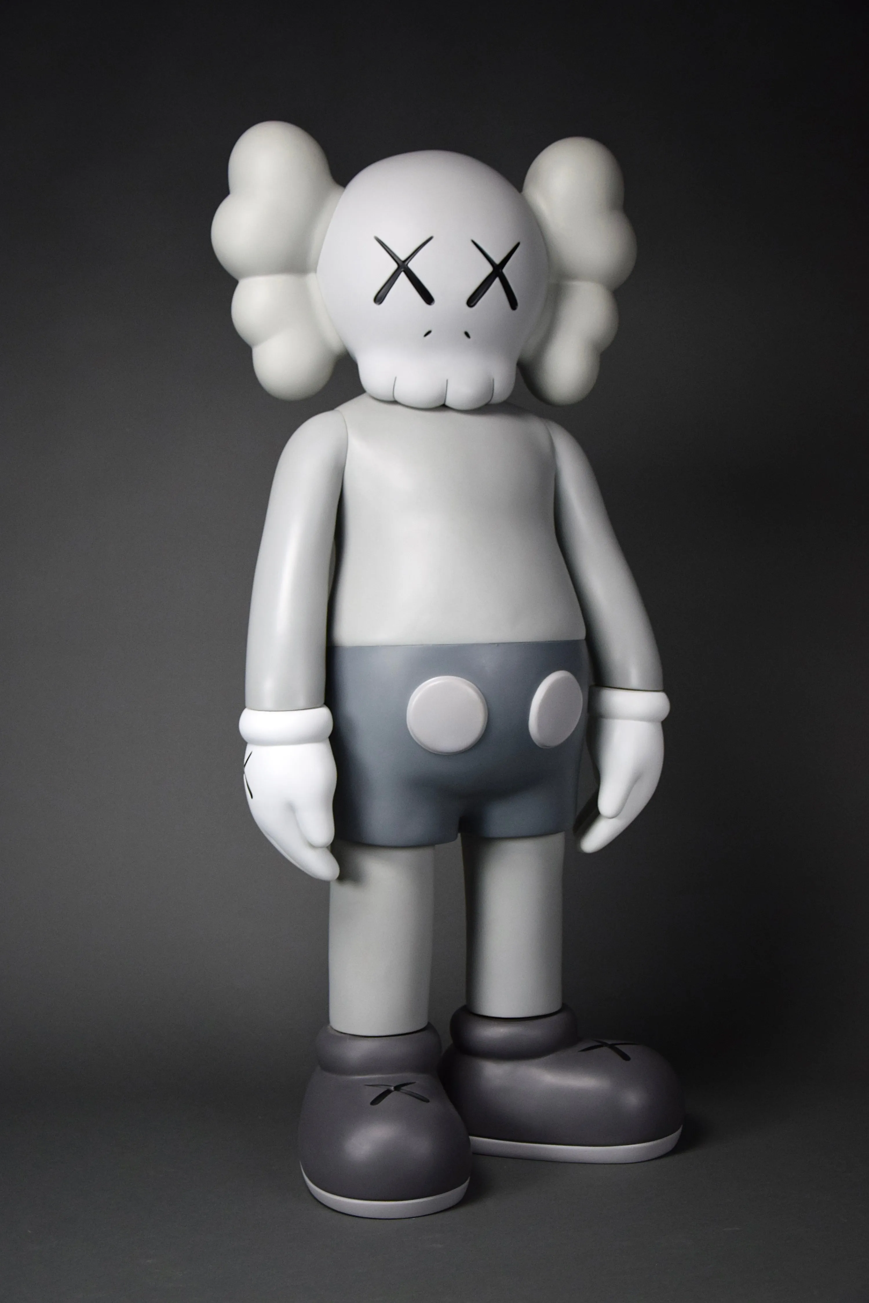 KAWS 4ft Companion XXL 2007