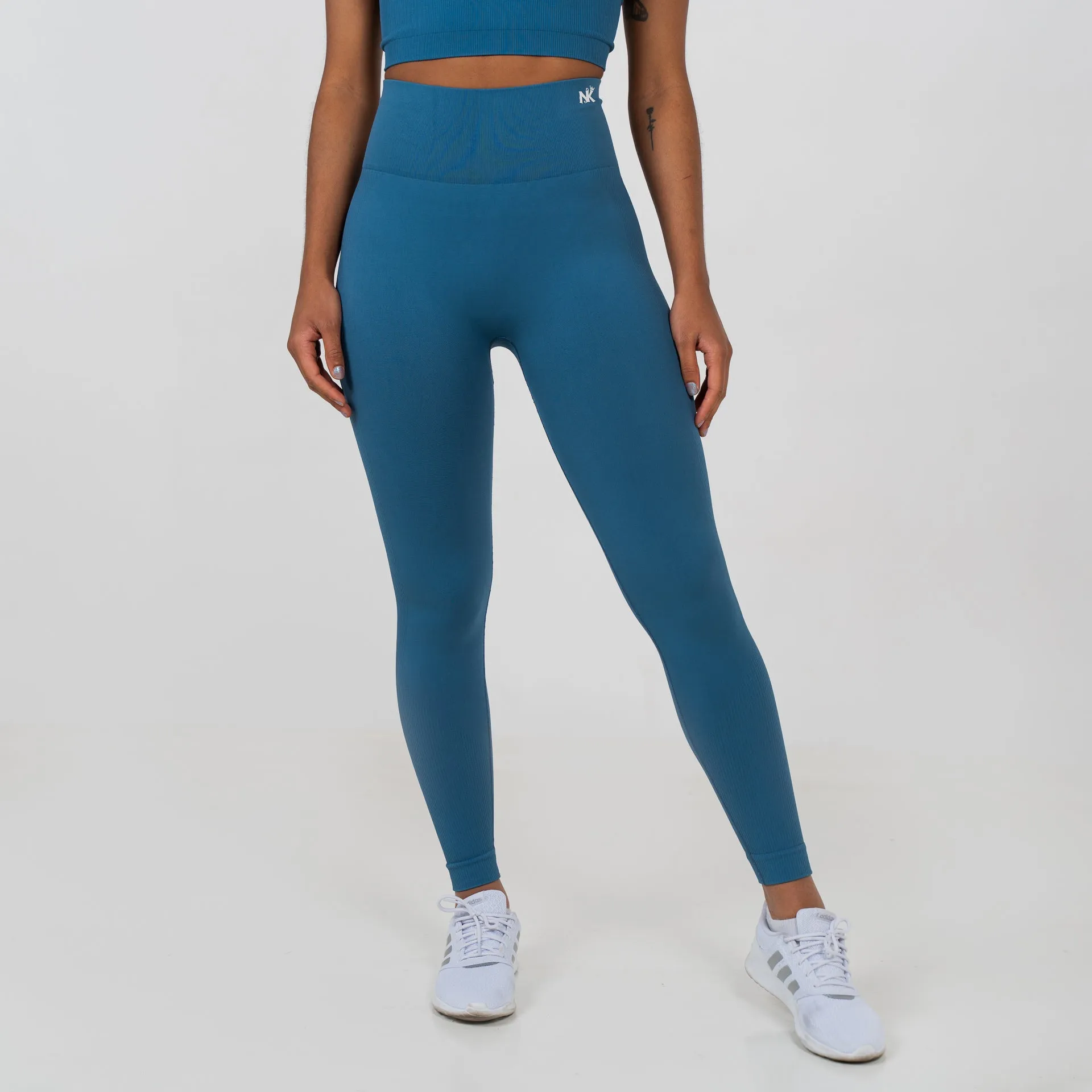 Legacy - Bliss Blue Scrunch Leggings