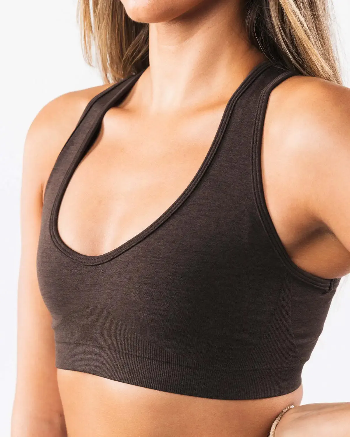 Medium Impact Seamless Sports Bra Inner Padded Yoga Bras Backless Sports Bras Push Up Gym Top Workout Bralette Women Clothing