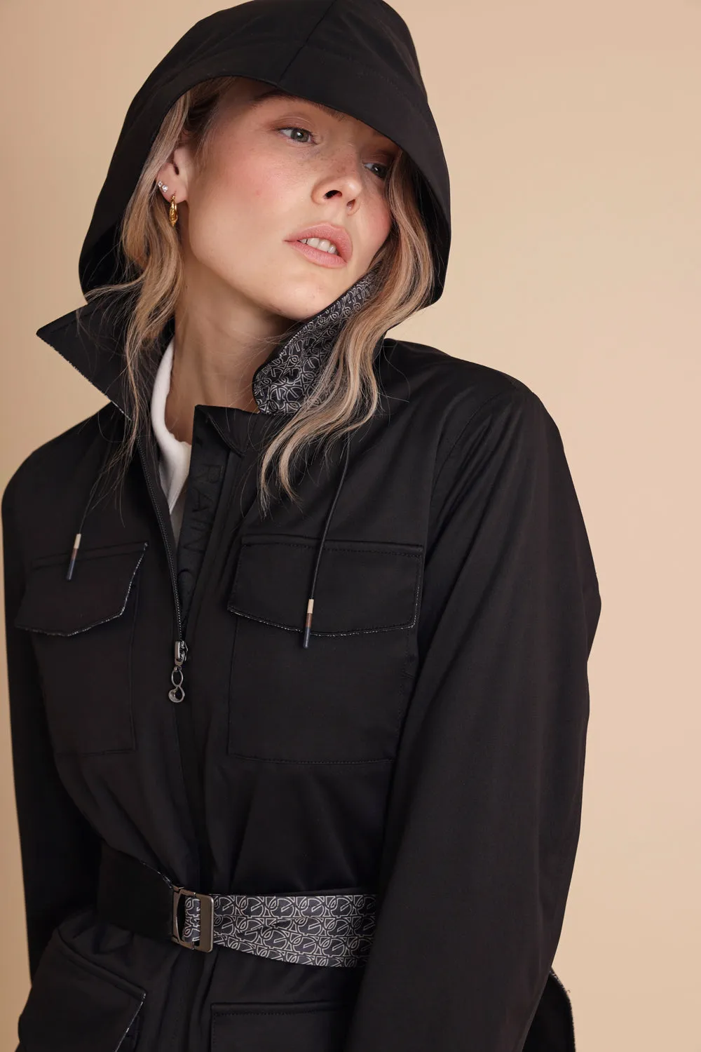 Stretchy 4-Pocket Coat - Black