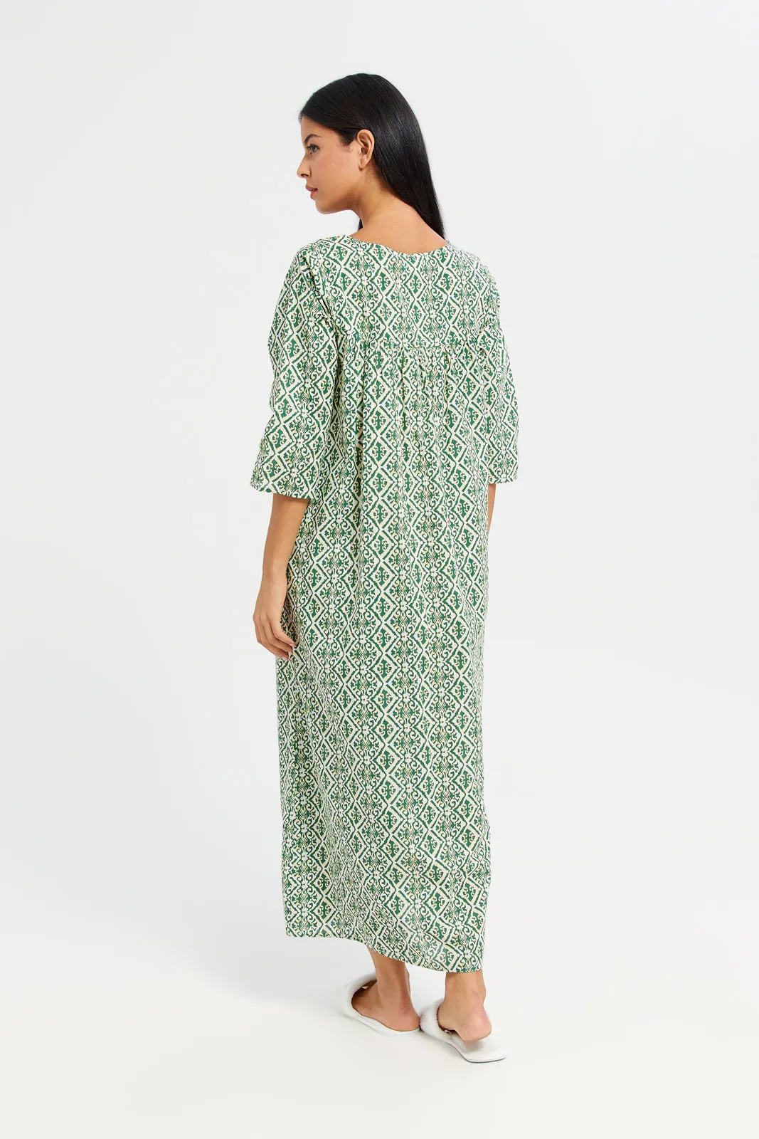 Women Green Printed Raglan Nightgown